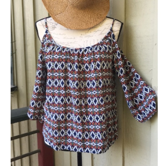 ONE LOVE CLOTHING Blue Tribal Patterned Off Shoulder Longsleeve Boho Top - Picture 2 of 7